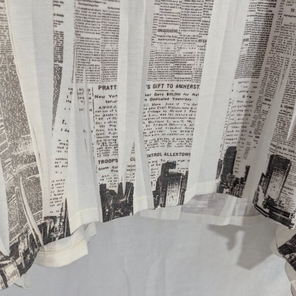 Cover Charge One Size Newsprint Cover-Up Poncho Style White/Black - Picture 9 of 15